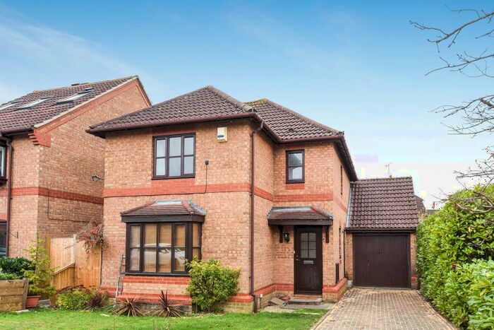 3 Bedroom Detached House To Rent In William Sim Wood, Winkfield Row, RG42