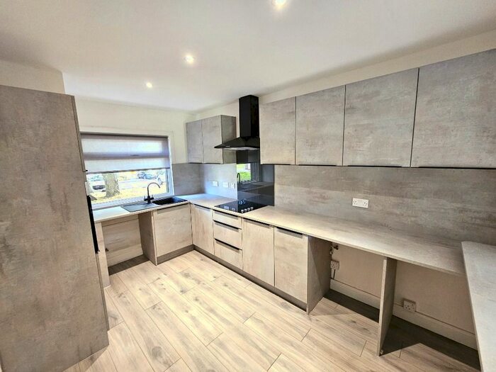 2 Bedroom Terraced House To Rent In Hazlehead Place, Hazlehead, Aberdeen, AB15