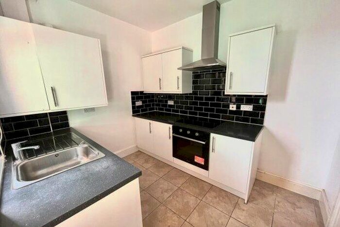 2 Bedroom Semi-Detached House To Rent In Bennett Street, Nottingham, NG10
