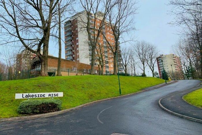 1 Bedroom Flat To Rent In Lakeside Rise, Manchester, M9