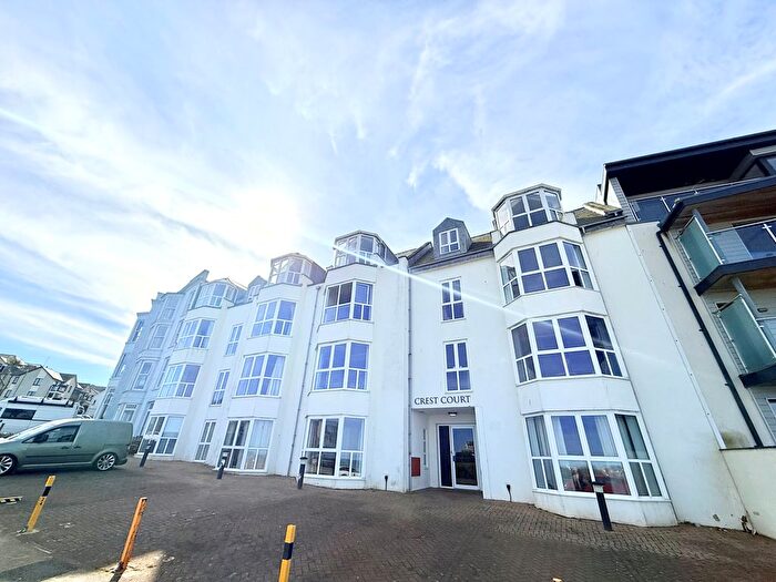 2 Bedroom Flat To Rent In The Crescent, Newquay, TR7