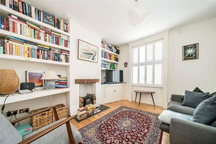 2 Bedroom House To Rent In Vulcan Road, Brockley, SE4