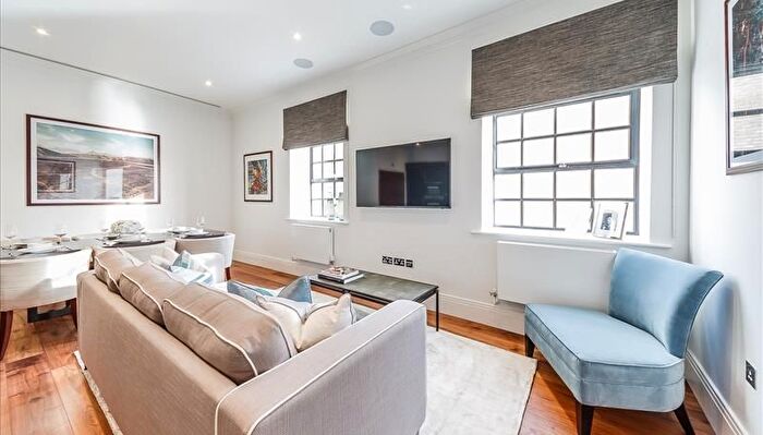 3 Bedroom Flat To Rent In Rainville Road, London, W6