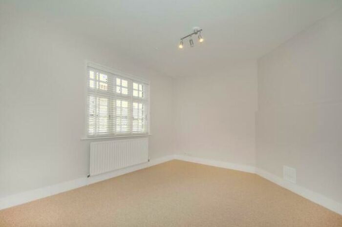 4 Bedroom Apartment To Rent In Coggeshall Road, Braintree, Essex, CM7