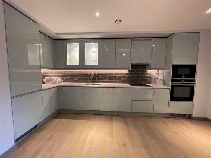 2 Bedroom Flat To Rent In Cumming House, Wandsworth, Wandsworth, SW18