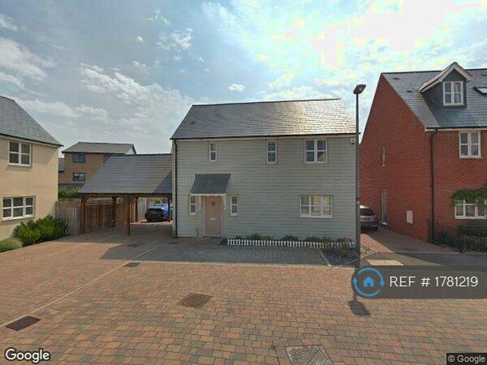 3 Bedroom Detached House To Rent In Collingwood Gardens, Brooklands, Milton Keynes, MK10