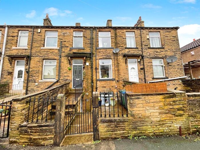 1 Bedroom Terraced House For Sale In James Street, Allerton, Bradford, BD15