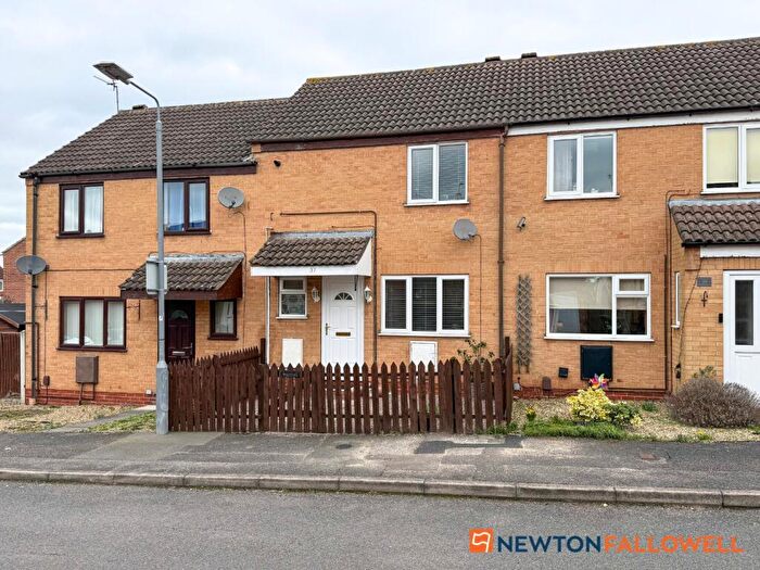 2 Bedroom Terraced House For Sale In Old Mill Crescent, Newark, NG24