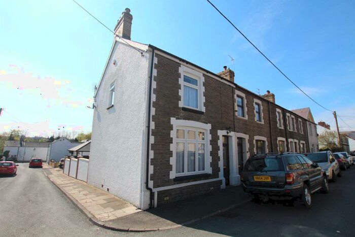 3 Bedroom End Of Terrace House To Rent In Queen Street, Tongwynlais, Cardiff, CF15