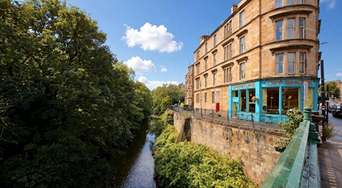 3 Bedroom Flat To Rent In Westbank Quadrant, Glasgow -, G12