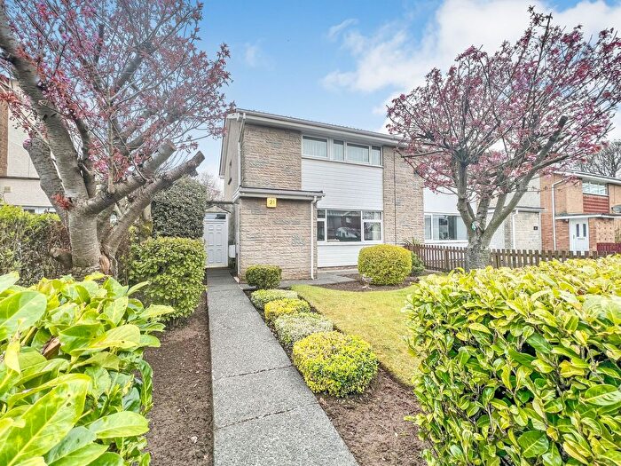 3 Bedroom Semi-Detached House For Sale In Ravenscroft, Irvine, KA12