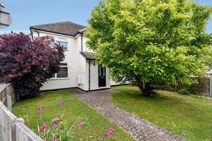 4 Bedroom Semi-Detached House For Sale In Fulbourn Road, Teversham, Cambridge, CB1