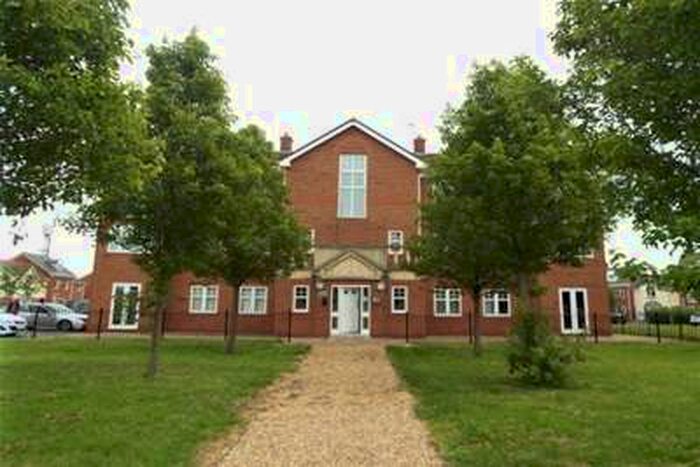 2 Bedroom Flat To Rent In Regency Square, WA5