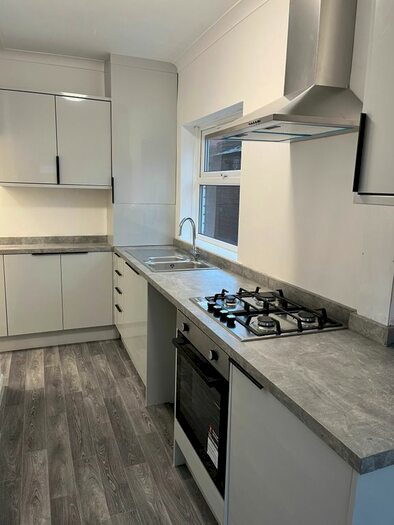 2 Bedroom Terraced House To Rent In Kings Street, Ossett WF5