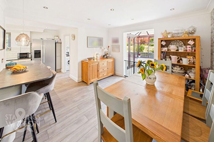 4 Bedroom Detached House For Sale In Oakdale Road, Brundall, Norwich, NR13