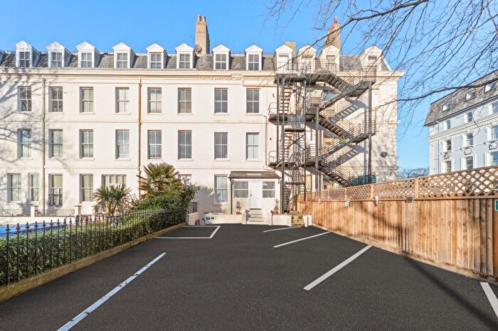 2 Bedroom Flat To Rent In Montpellier Court, Montpellier Terrace, Scarborough, North Yorkshire, YO11