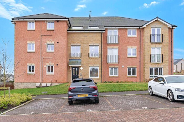 2 Bedroom Flat For Sale In South Bank Court, Penicuik, EH26