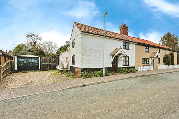 3 Bedroom Detached House For Sale In Bawburgh Road, Easton, Norwich, NR9