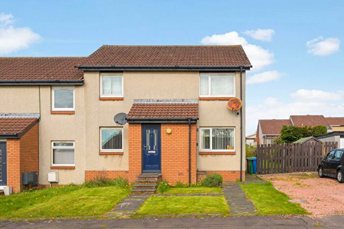 2 Bedroom Flat For Sale In Morlich Court, Dalgety Bay, KY11