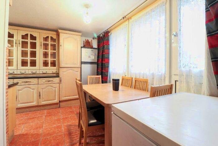 5 Bedroom Maisonette To Rent In Woodhall, Robert Street, NW1