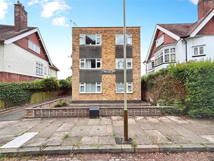 1 Bedroom Apartment For Sale In Stoneygate Avenue, Stoneygate, Leicester, LE2