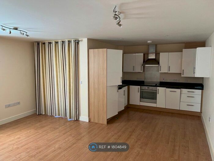 2 Bedroom Flat To Rent In Abberley Wood, Cambridge, CB22
