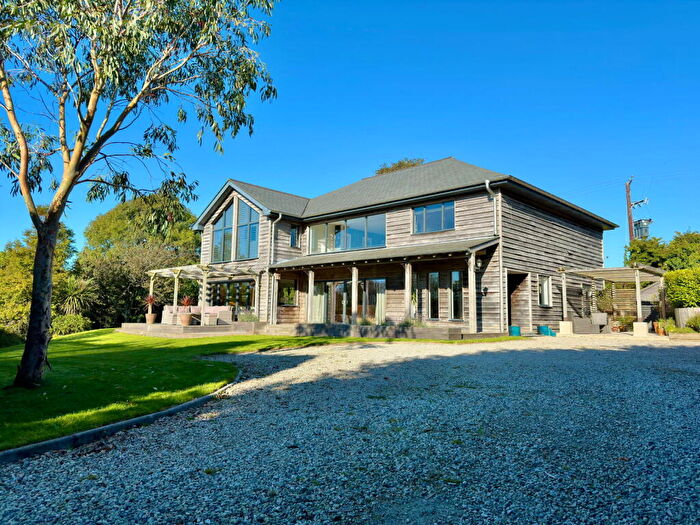 4 Bedroom Detached House For Sale In Tredinnick, PL27