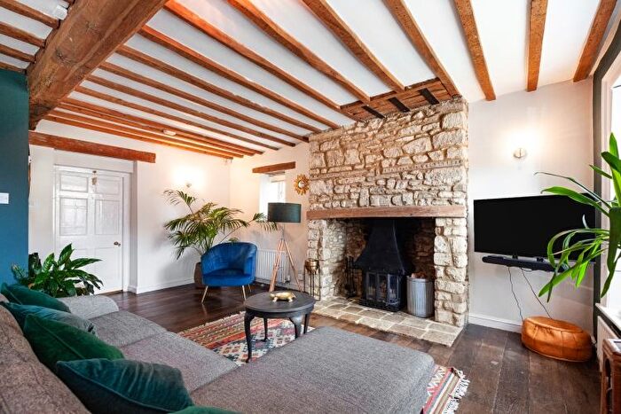 4 Bedroom Cottage To Rent In Manor Road, Woodstock, OX20