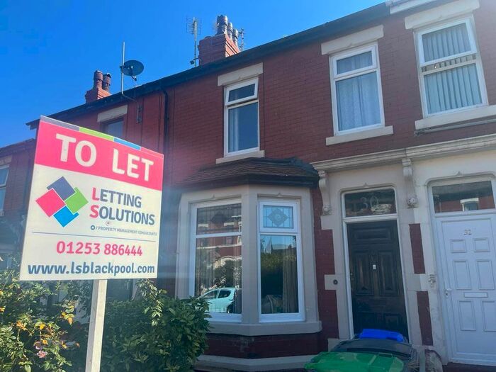 3 Bedroom Property To Rent In Leeds Road, Blackpool, Lancashire, FY1