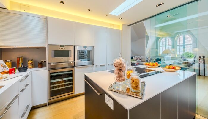 2 Bedroom Flat To Rent In Penthouse, Green Street, Mayfair, London, W1K