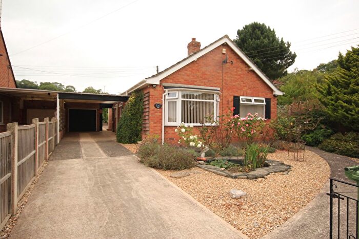 2 Bedroom Detached Bungalow For Sale In New Road, Bawdrip, Bridgwater, TA7