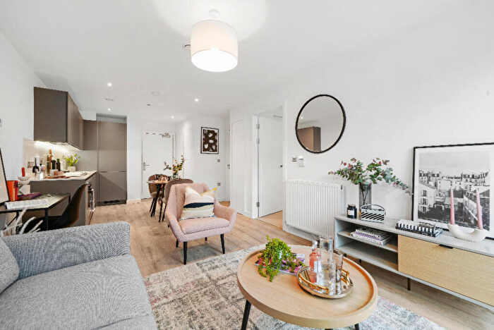 1 Bedroom Apartment To Rent In Grand Union, London, HA0