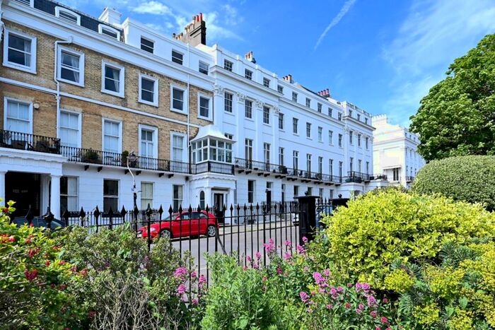 4 Bedroom Apartment To Rent In Sussex Square, Brighton, BN2