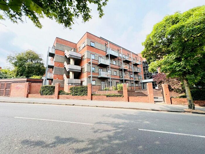 1 Bedroom Flat To Rent In Victoria Road, Swindon, SN1