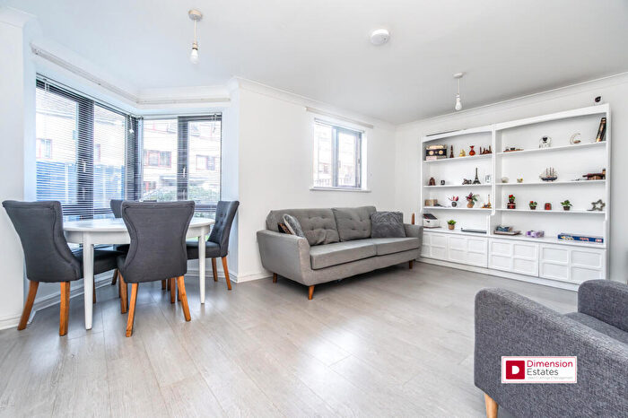 2 Bedroom Flat To Rent In Monteagle Way, Rectory Rail, Lower Clapton, Hackney, London, E5