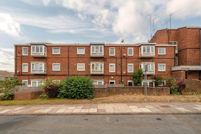 1 Bedroom Flat For Sale In Erwood Road, Charlton, SE7