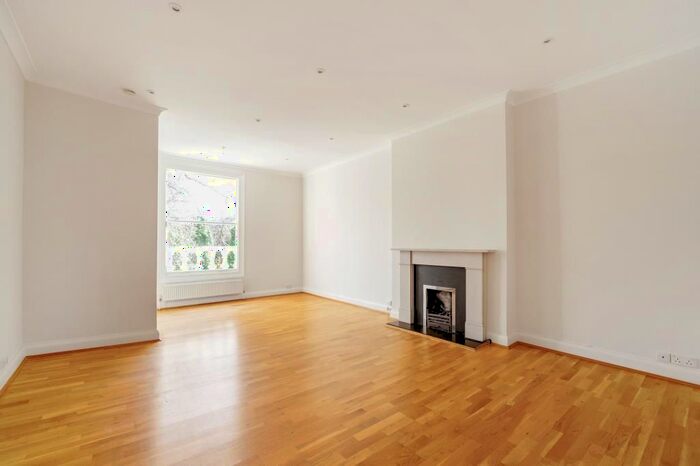 2 Bedroom Flat To Rent In Lower Addison Gardens, Holland Park, W14