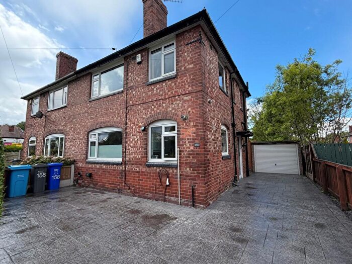 3 Bedroom Semi Detached House For Sale In Yew Tree Road, Manchester, M14
