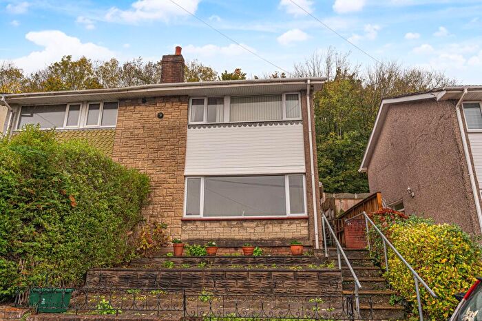3 Bedroom Semi Detached House For Sale In Lawrence Hill Avenue, Newport, NP19