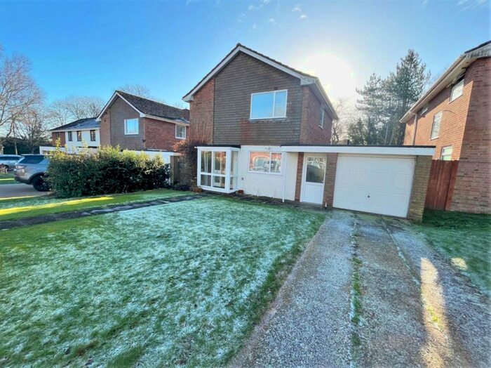 3 Bedroom Detached House To Rent In Abbotts Barton, SO23
