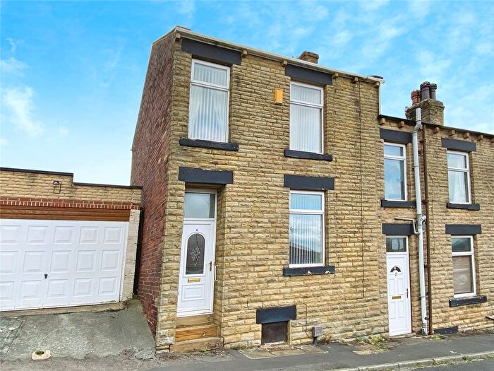 2 Bedroom End Terrace House For Sale In Earl Street, Chickenley, Dewsbury, WF12