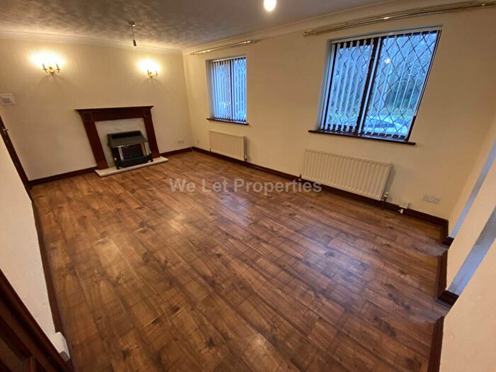 3 Bedroom House To Rent In Dorchester Drive, Brooklands, M23