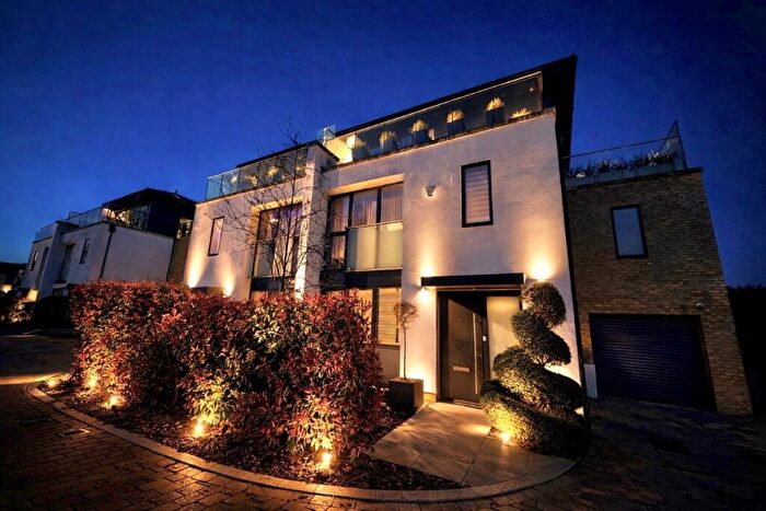 4 Bedroom Semi Detached House For Sale In St. Clements Avenue, RM3