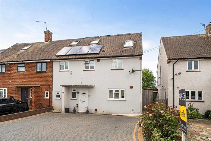 5 Bedroom Semi-Detached House For Sale In Wingfield Way, Ruislip, HA4