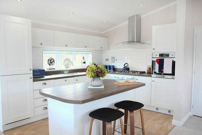 2 Bedroom Lodge For Sale In Wellesborough Road, Market Bosworth, Nuneaton, CV13