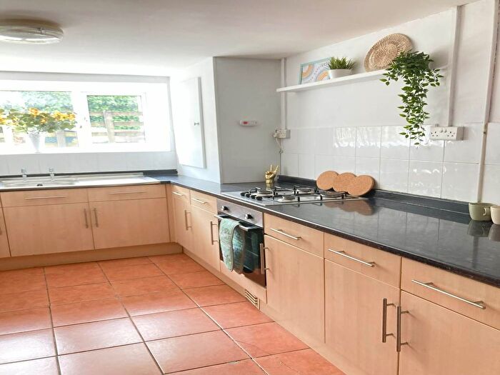 4 Bedroom Property To Rent In Westbury Street, Brynmill, Swansea, SA1