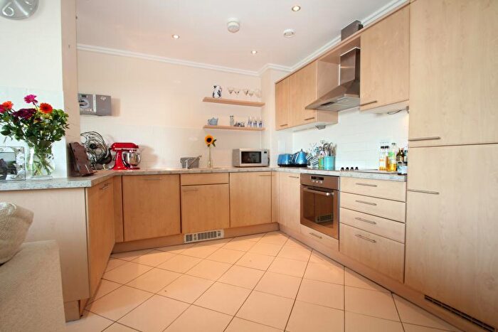 2 Bedroom Apartment To Rent In Woking, Surrey, GU22
