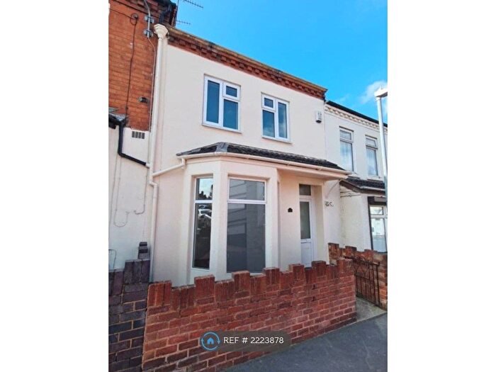 3 Bedroom Terraced House To Rent In Bridget Street, Rugby, CV21