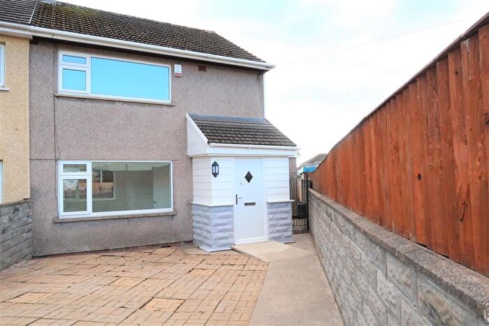 2 Bedroom House To Rent In Hazel Road, Penarth, CF64