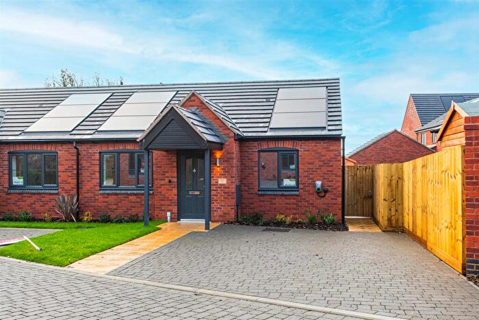 2 Bedroom Bungalow For Sale In Ahern Close, Bozeat, Wellingborough, NN29